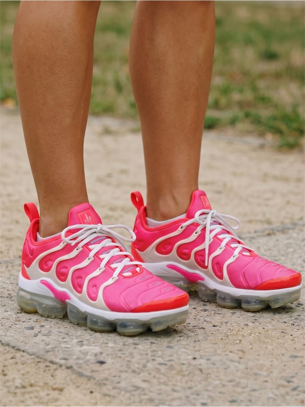 Nike Air VaporMax Plus Pink Blast Sneakers Women’s 8